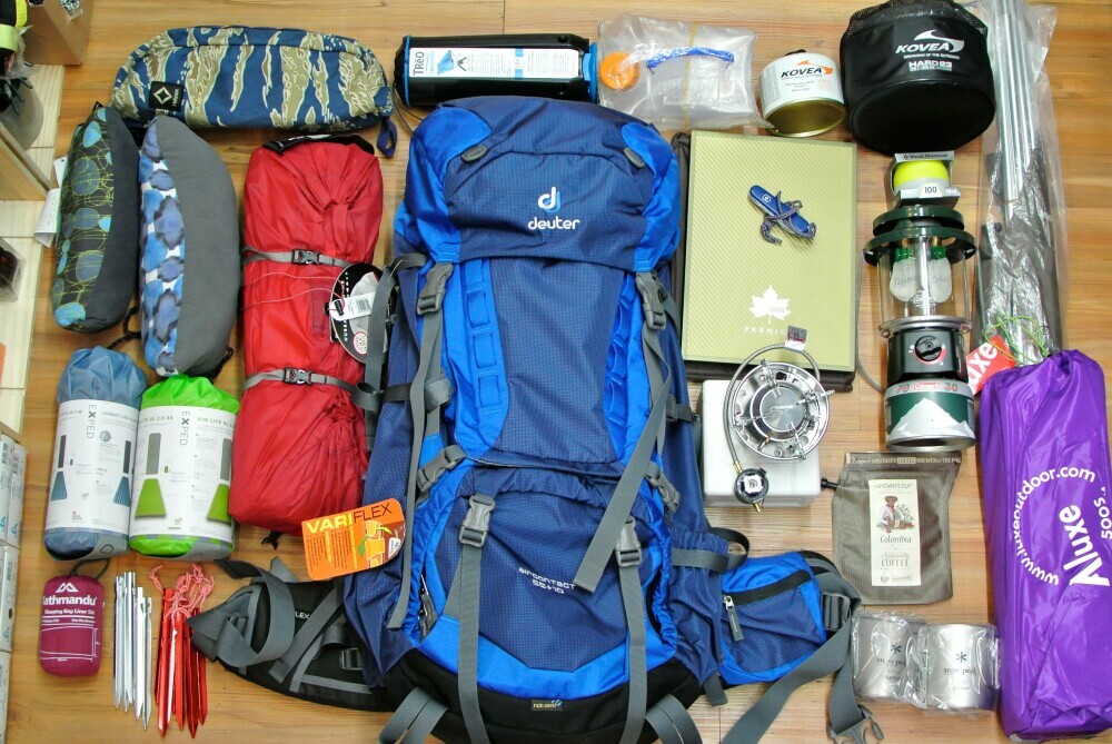 hiking essential gear